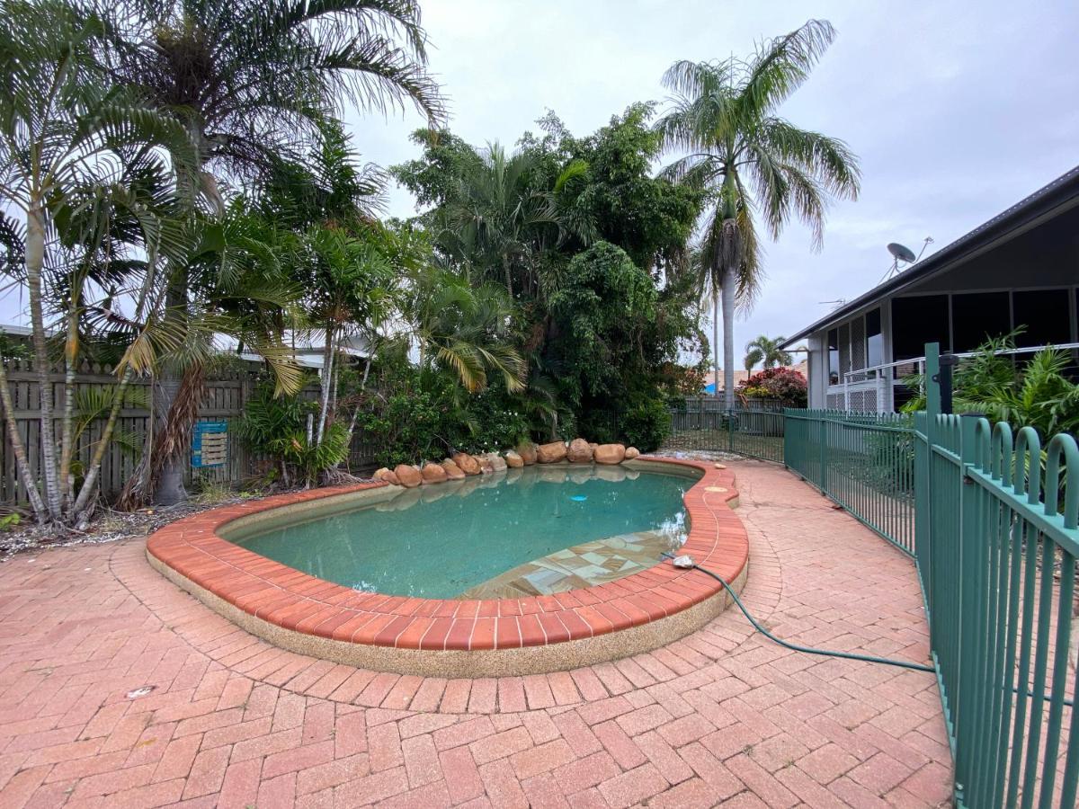 Townsville Home On River Park Drive, Annandale Dış mekan fotoğraf